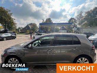 Volkswagen Golf 1.0 TSI Connected Navi Climate Cruise picture 8