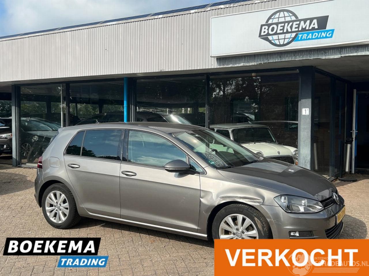 Volkswagen Golf 1.0 TSI Connected Navi Climate Cruise