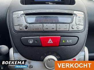 Toyota Aygo 1.0-12V Navigator Automaat Airco 5-Deurs picture 27