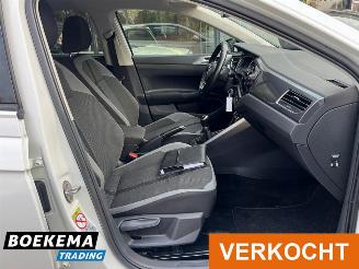 Volkswagen Polo 1.0 TSI Highline R-Line LED Stoelverw. Navi Climate Cruise picture 20