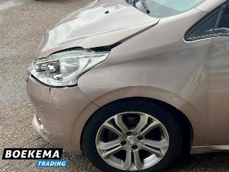 Peugeot 208 1.6 VTi Allure Leder Navi Climate Cruise PDC picture 7