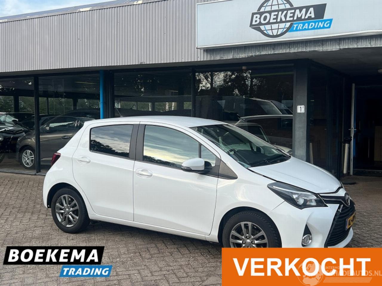 Toyota Yaris 1.3 VVT-i Navigatie Cruise Airco Camera Trekh.