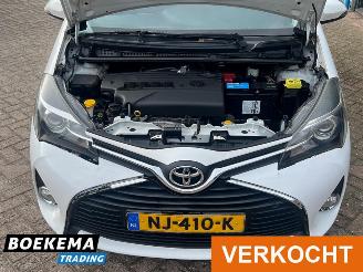 Toyota Yaris 1.3 VVT-i Navigatie Cruise Airco Camera Trekh. picture 10