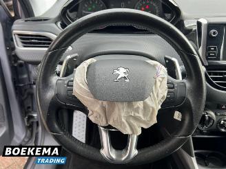 Peugeot 2008 1.2 PureTech Automaat Navi Cruise PDC picture 20