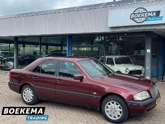 skadebil auto Mercedes C-klasse 180 Esprit Trekhaak 1997/1