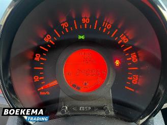 Peugeot 108 1.0 e-VTi Première Keyless Climate Cruise Camera picture 17