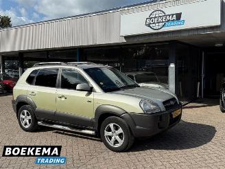 skadebil auto Hyundai Tucson 2.7i V6 4WD Style Automaat Leer Climate Cruise 2006/1