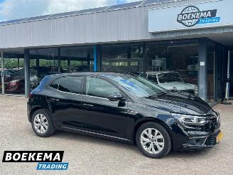 Damaged car Renault Mégane 1.3 TCe 140PK Limited LED Keyless Navigatie Climate Cruise 2018/7