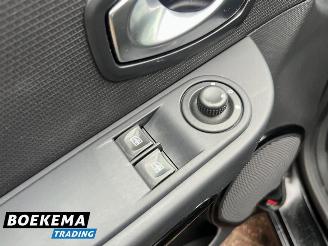 Renault Clio 1.5 dCi Dynamique Navi Cruise Airco picture 19