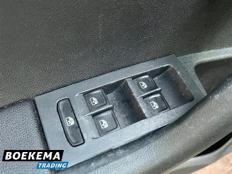 Skoda Octavia Combi 1.6 TDI DSG Business Climate Navi Cruise PDC picture 15