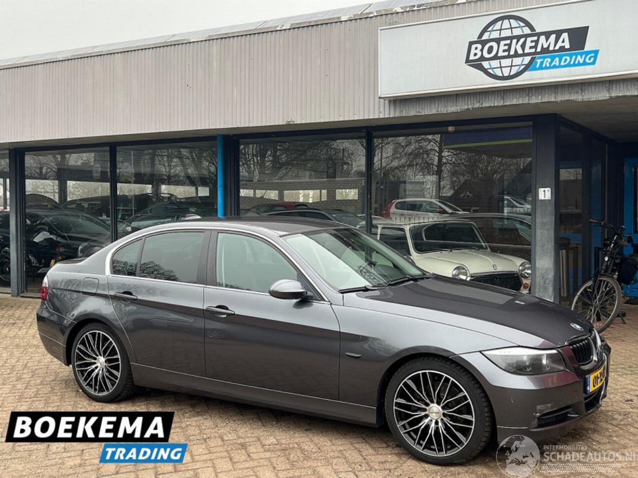 BMW 3-serie 325i Business 218PK Navi Climate Cruise PDC Trekh.