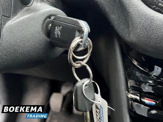 Peugeot 208 1.2 VTi Allure Led Navi Climate Cruise picture 23