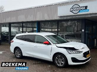Coche accidentado Ford Focus Wagon 1.0 EcoBoost 125PK Hybrid Navi Climate Cruise PDC Trekh. 2022/11