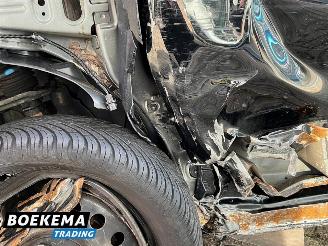 Renault Twingo 1.0 SCe Collection picture 16