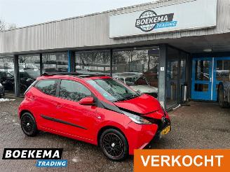 Coche accidentado Toyota Aygo 1.0 VVT-i X-Wave Open-Dak Airco Cruise 2015/7