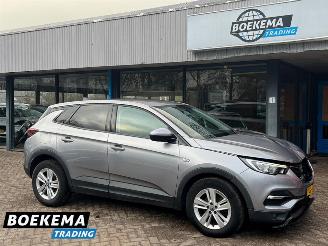 skadebil auto Opel Grandland X 1.2 Turbo Online Edition Navi Climate Cruise PDC 2018/7