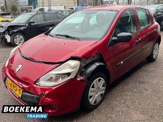 Renault Clio 1.2 TCe 101PK Special Line 5-Drs Navi Airco Trekh. picture 4