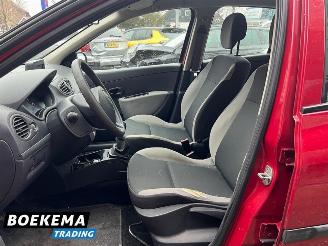 Renault Clio 1.2 TCe 101PK Special Line 5-Drs Navi Airco Trekh. picture 17