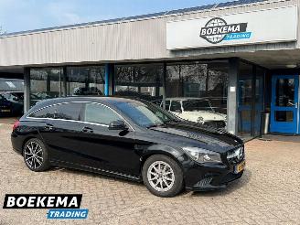 krockskadad bil auto Mercedes Cla-klasse 200 Ambition 156PK Groot Navi Stoelverw. Navigatie 2015/12