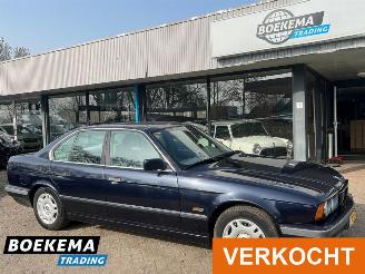 Coche accidentado BMW 5-serie 520i Executive 6-Cilinder Airco 1995/8
