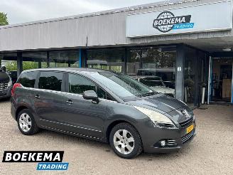 Unfallwagen Peugeot 5008 1.6 VTi Blue Lease 7-Persoons Leer Stoelverwarming Navigatie Climate Cruise 2010/10