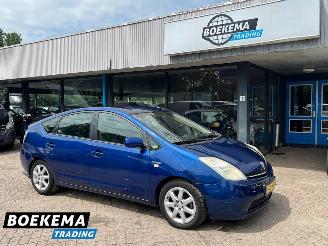damaged passenger cars Toyota Prius 1.5 VVT-i 2009/3