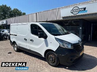 Unfall Kfz Van Renault Trafic 1.6 dCi T27 Générique Airco Schuifdeur Trekhaak 2017/6