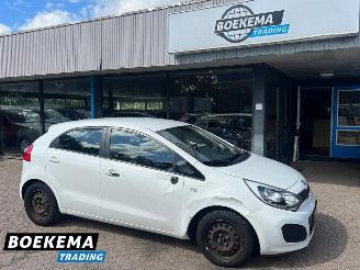 Schadeauto Kia Rio 1.2 CVVT Comfort Pack Navi Airco Cruise 2013/8
