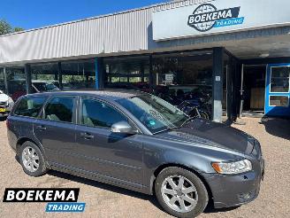 uszkodzony samochody osobowe Volvo V-50 2.0 Edition I 145PK Stoelverwarming Navi Cruise Airco 2009/10