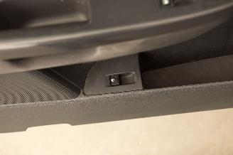 Volkswagen Golf 1.9 TDI Airco picture 14