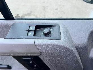 Volkswagen Crafter 2.0 TDI Navi picture 16