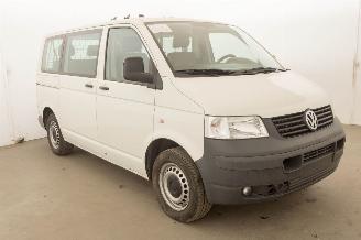 Volkswagen Transporter 2.5 TDI 9 persoons picture 2
