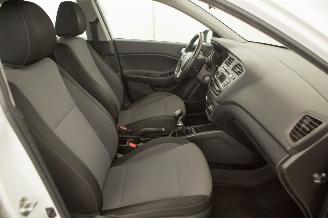 Hyundai I-20 1.0 T-GDI Airco picture 22