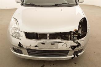 Suzuki Swift 1.3 GLS picture 33