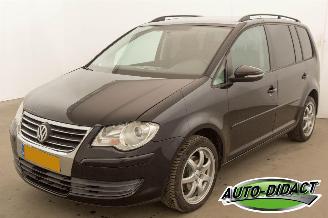 damaged passenger cars Volkswagen Touran 1.4 TSI 7 pers. Comfortline 2009/8