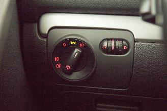 Volkswagen Golf 1.6 TDI Airco picture 14