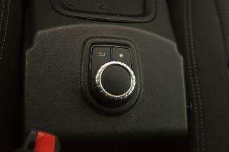 Mercedes B-klasse 220D motor kapot Ambition picture 16