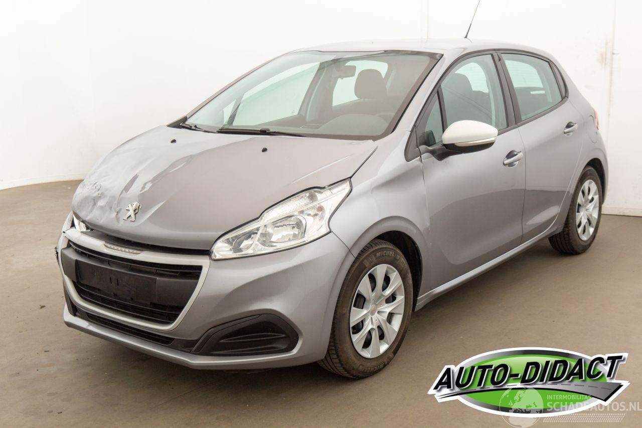 Peugeot 208 1.2 PureTech 90.243 km