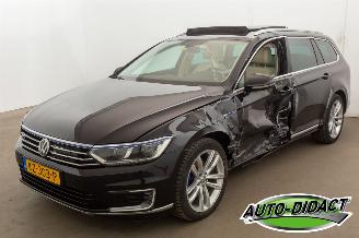 Coche accidentado Volkswagen Passat GTE 1.4 TSI Variant Connected Series Plus 2016/12