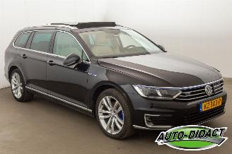 Volkswagen Passat GTE 1.4 TSI Variant Connected Series Plus picture 2