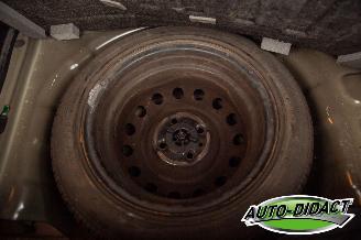 Kia Picanto 1.0 DPi Navi picture 32