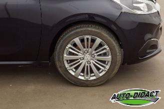 Peugeot 208 1.2 Airco Navi picture 29