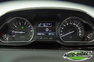 Peugeot 2008 1.2 88.215 km Clima Navi Access picture 6
