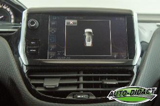 Peugeot 2008 1.2 88.215 km Clima Navi Access picture 8