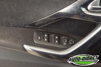 Peugeot 2008 1.2 Allure Clima picture 10