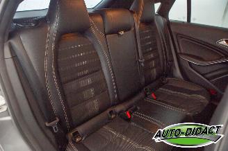 Mercedes Cla-klasse Shooting Brake 200d Automaat Clima Navi Camera Lease Edition Plus picture 21