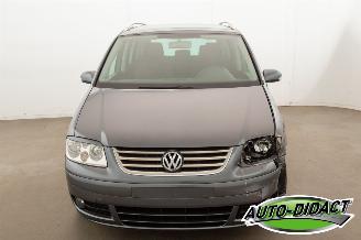 Volkswagen Touran 1.9 TDI Automaat 7persoons Clima picture 28