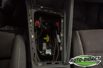 Volkswagen Golf 1.5 eTSI Automaat R-Line Business picture 6