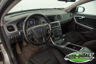 Volvo V-60 1.6 D2 Kinetic Clima Navi picture 23