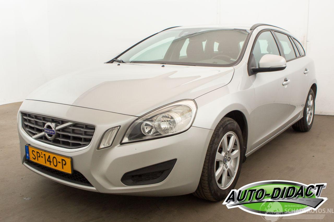 Volvo V-60 1.6 D2 Kinetic Clima Navi
